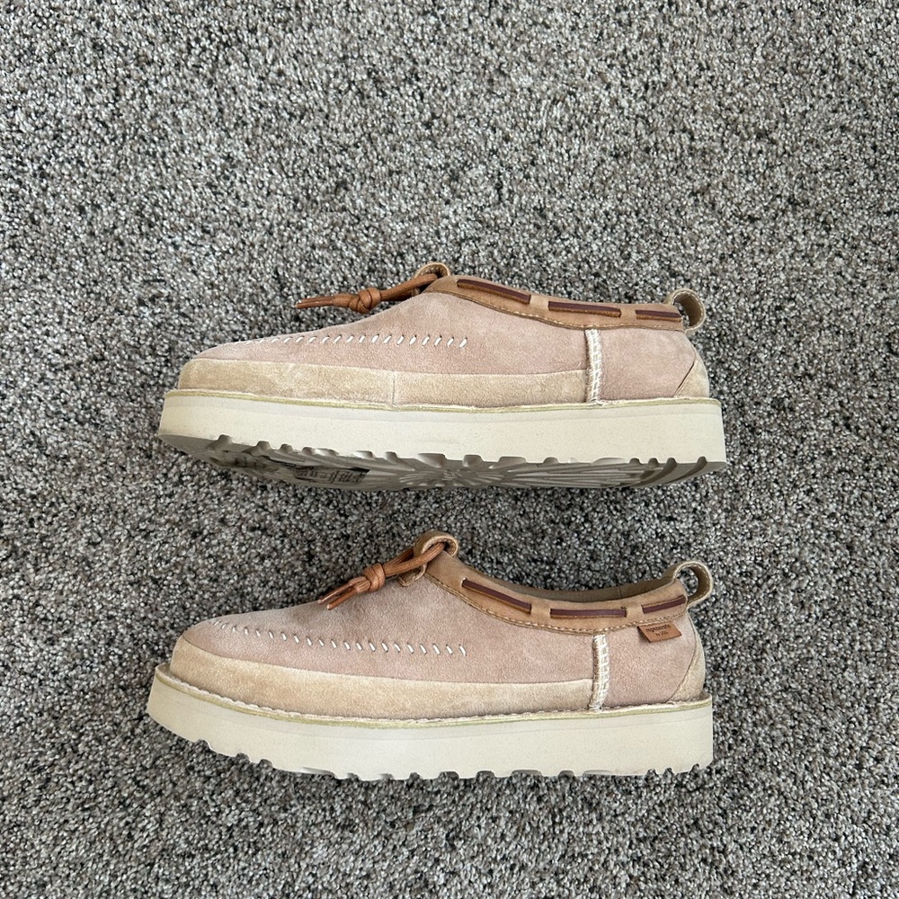 Ugg Tasman Tan Suede Slip-On Loafers size women’s 10 or mens 8 - Picture 7 of 8